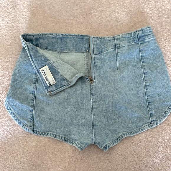 Free People We The Free Keep It Brief Denim Micro Shorts East Coast NEW $58! - Picture 7 of 7